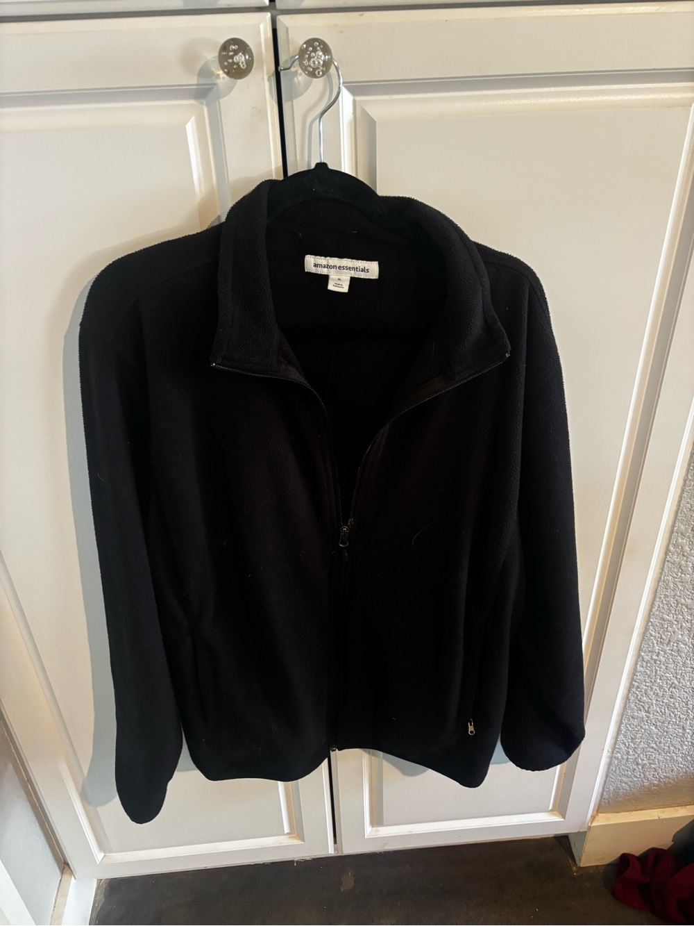 Amazon Essentials Black Full-Zip Fleece Jacket